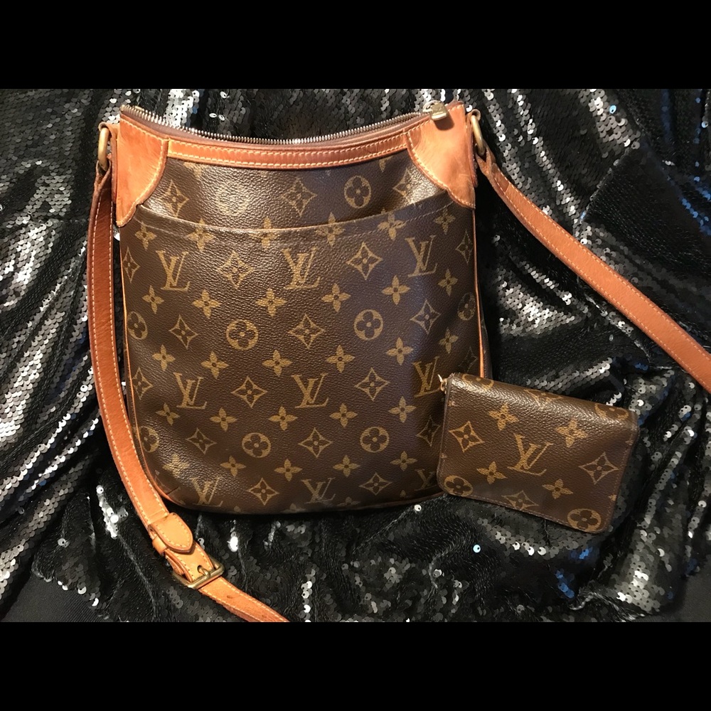 Louis Vuitton Cross Body Bag and Change pouch